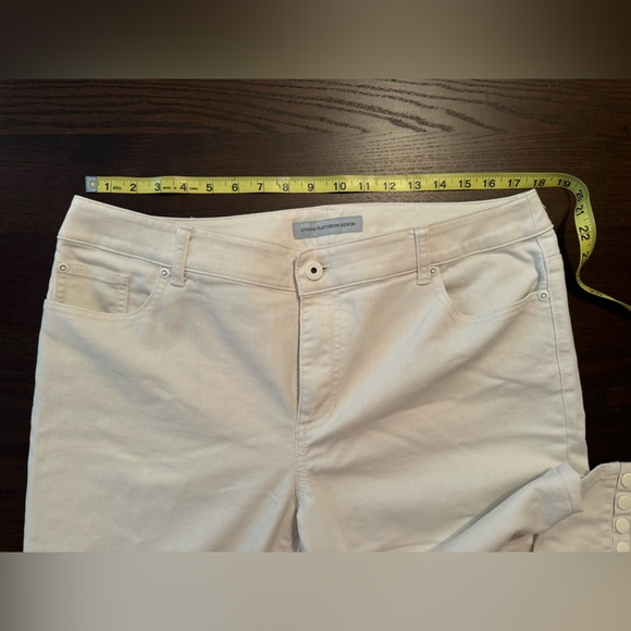 Chico’s Platinum Denim Pants - Picture 5 of 8